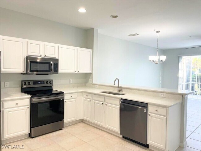 Foto del edificio - 839 Hampton Cir