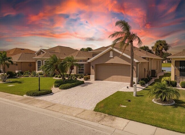 Foto del edificio - 1039 Emerald Dunes Dr