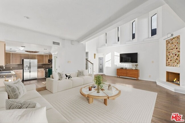 Foto del edificio - 2316 Strongs Dr