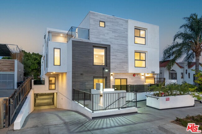 Foto del edificio - 846 N Alta Vista Blvd