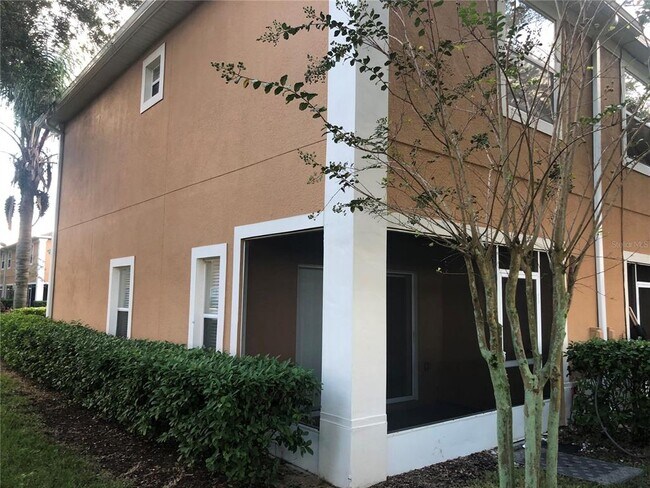 Building Photo - 550 Chelsea Dr