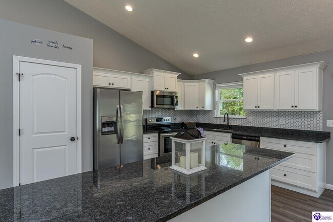 Foto del edificio - 316 Berkshire Ave