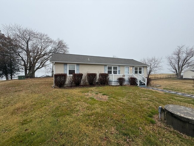 Foto del edificio - Waterfront Gem with amazing views!