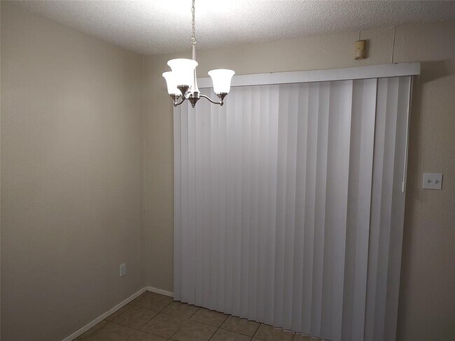 Foto del edificio - 6014 Westcreek Dr