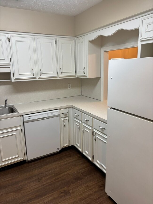 Foto del edificio - 6313 Olde Towne Dr