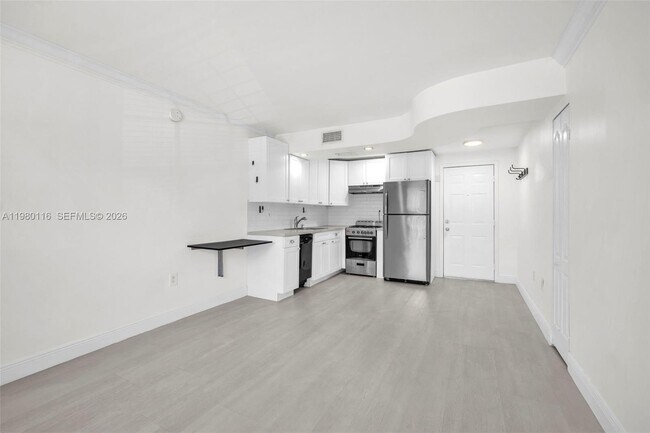 Building Photo - 3245 Virginia St