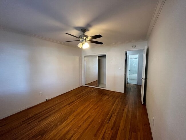 Foto del edificio - Renovated 1BR Steps to Windansea Beach