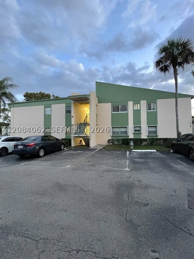 Building Photo - 4140 NW 90th Ave