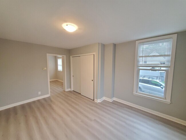 Building Photo - 145 Highland Ave