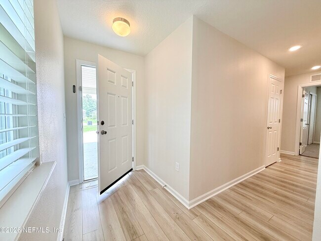 Foto del edificio - 1705 Carter Landing Blvd
