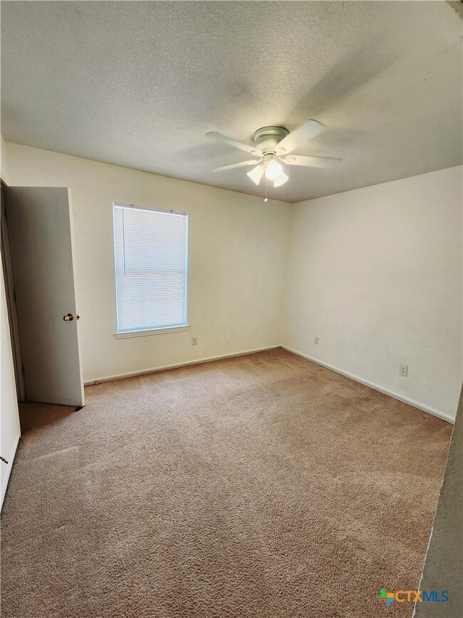 Building Photo - 5807 Redstone Dr