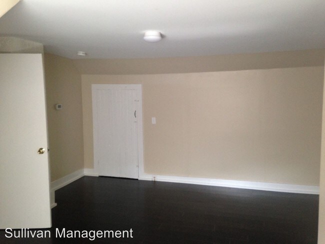 Foto del edificio - 3 br, 1 bath Apartment - 12 Dunn Street