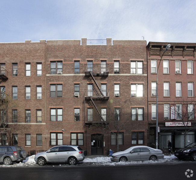 Foto del edificio - 115 Greenpoint Ave