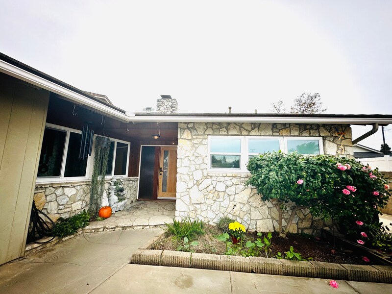 Foto principal - 9382 Bixby Ave