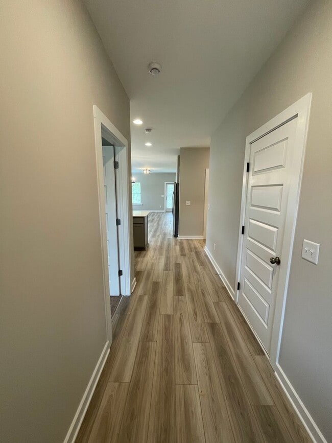 Building Photo - New Construction Home for Rent in Tuscaloo...