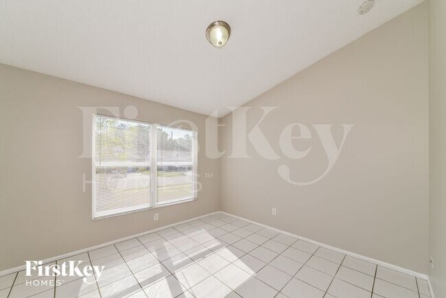 Building Photo - 6205 63rd Ave E