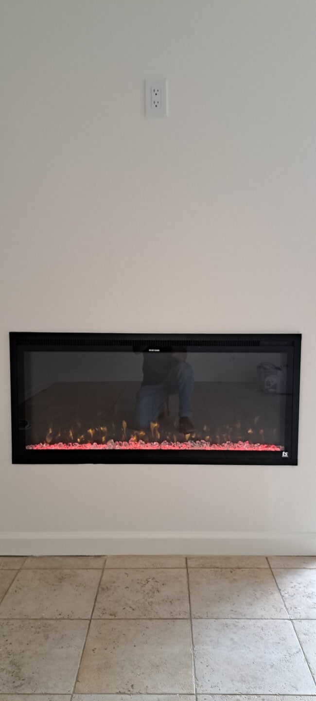 Building Photo - 314 20th St