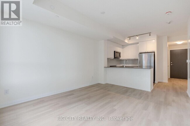 Photo du bâtiment - 3260 Sheppard Ave E