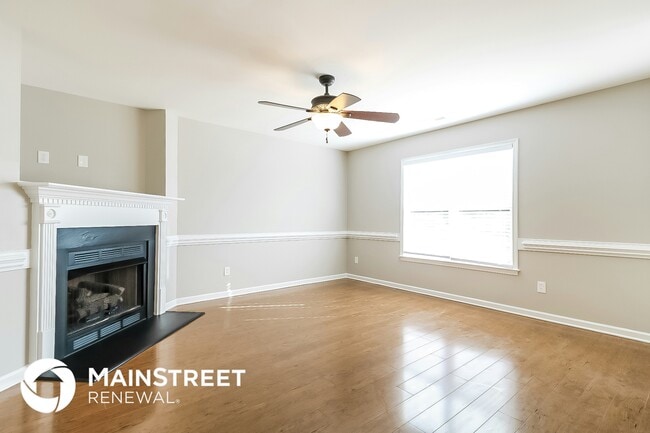Building Photo - 206 S Eastwood Dr