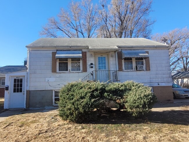 Building Photo - 1 NE-2