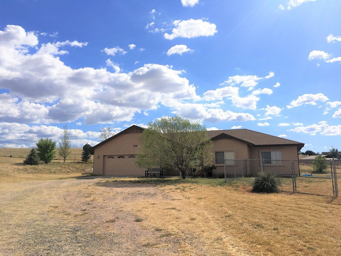 Primary Photo - APPLY NOW - 2772 Colt Canyon Trl