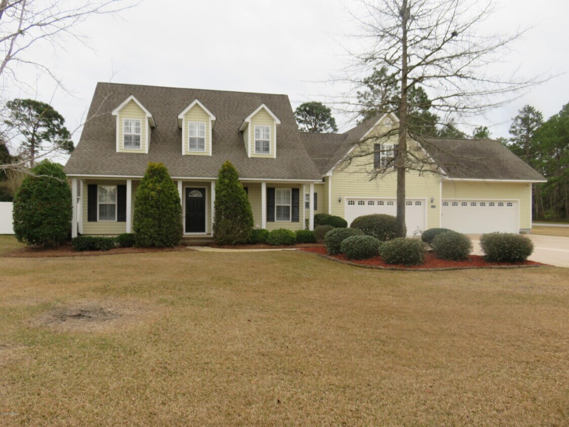 Primary Photo - 240 Star Hill Dr