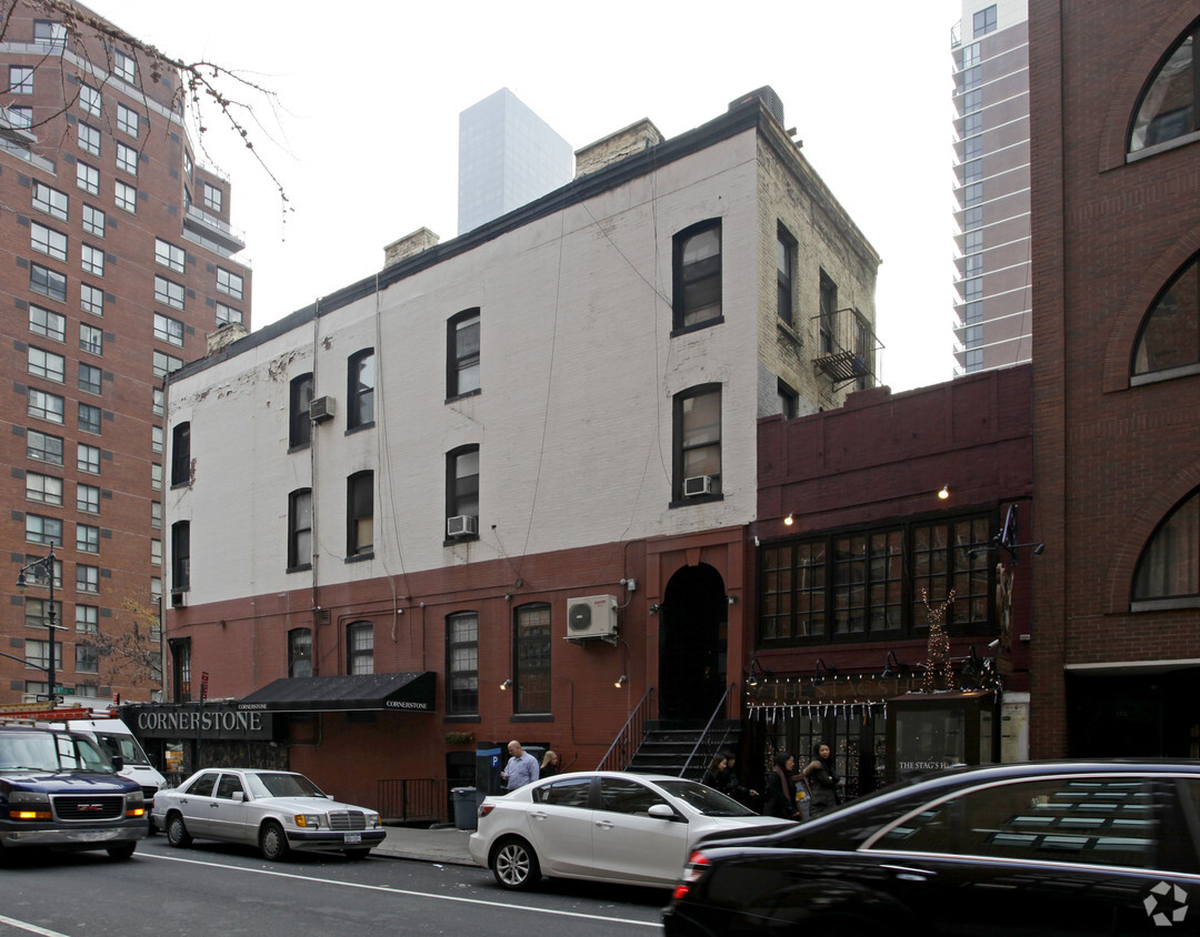 Building Photo - 941 2nd Ave