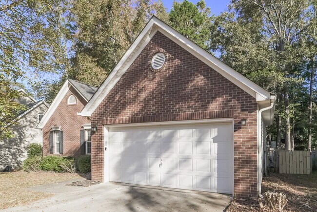 Building Photo - 12830 English Walnut Ln