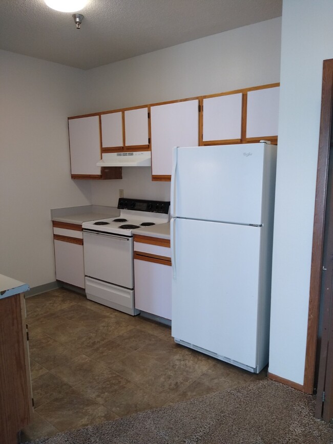 2 BR 2 BA - Raphael - Furman Western Hills