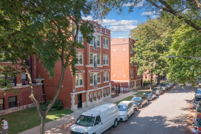 Building Photo - 5124-5132 S Kimbark Ave