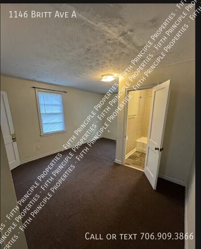 Foto del edificio - 1146 Britt Ave