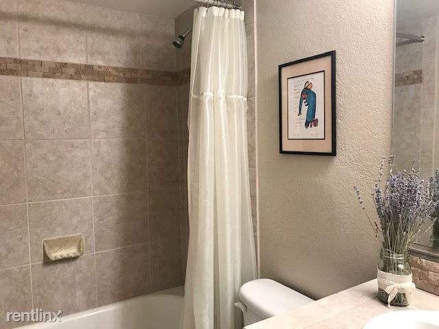 Foto del edificio - 2 br, 2 bath Condo - 6651 North Campbell A...