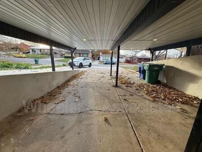 Foto del edificio - 3718-3718 Brinker Ave