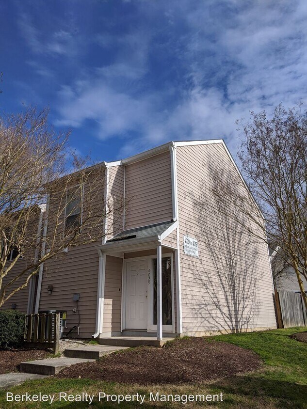 2 br, 1.5 bath House 4029 Midlands Road House Rental in Williamsburg, VA