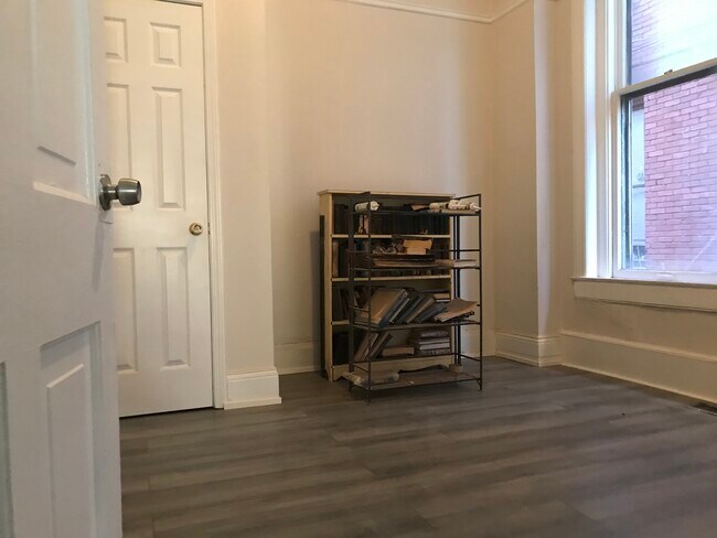 Second bedroom - 1230 S Brook St