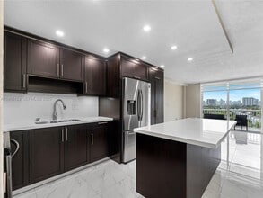 Building Photo - 1800 NW 24th Ave