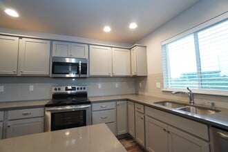 Building Photo - 13776 S Piano Ave