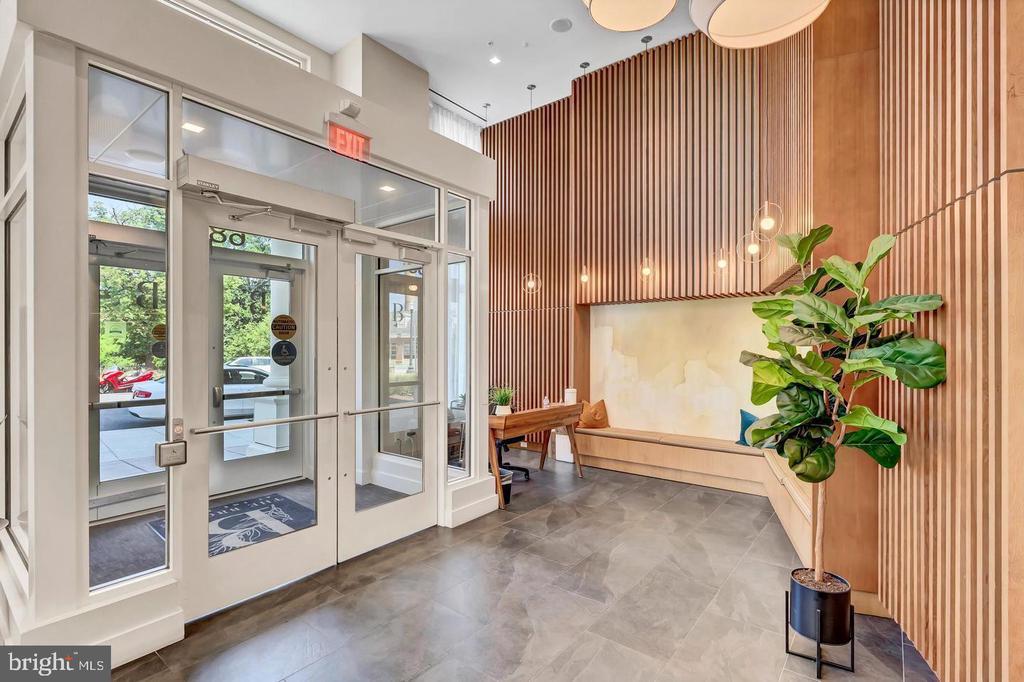 Primary Photo - 6803 Cameron Dr NW