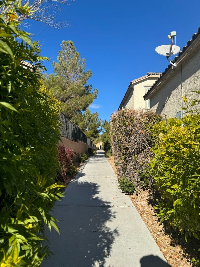 Building Photo - 8792 Norton Peak Ave