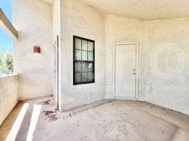 Foto del edificio - 2333 E Southern Ave