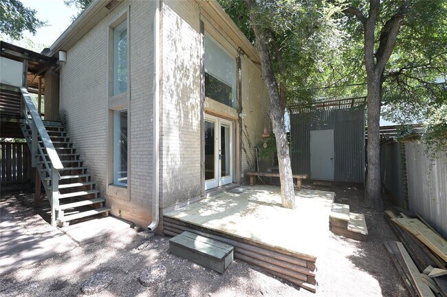 Foto del edificio - 1603 Courtland Ln