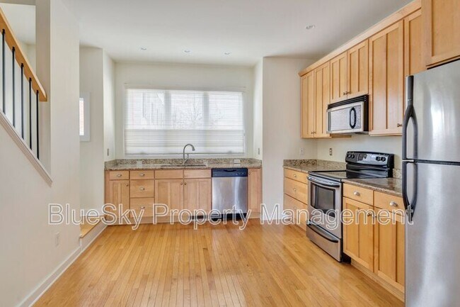 Foto del edificio - 1013 Linden Ave