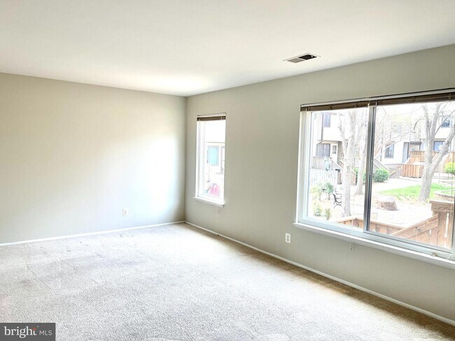 Building Photo - 1700 Westwind Way
