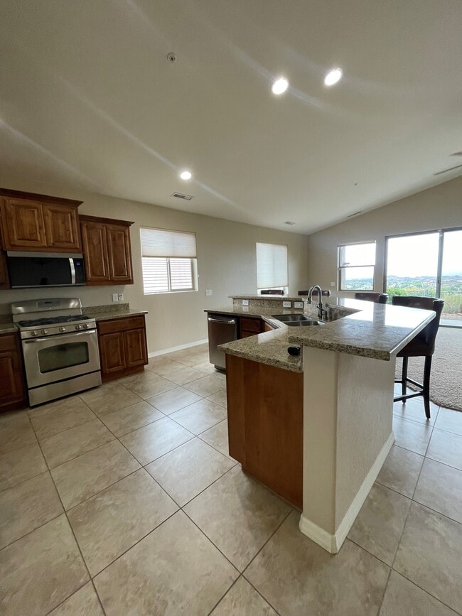 Building Photo - 1611 Cloudstone Dr