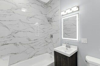 Building Photo - 5341 S Indiana Ave