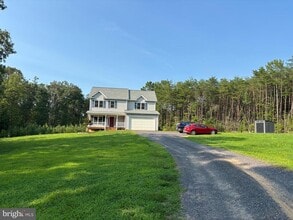 Building Photo - 16209 Round Hill Rd