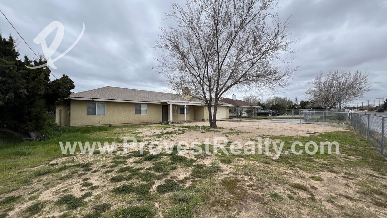 14727 Ranchero Rd, Hesperia, CA 92345 House Rental in Hesperia, CA