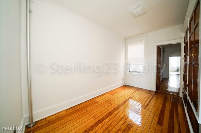 Foto del edificio - 34-28 43rd St
