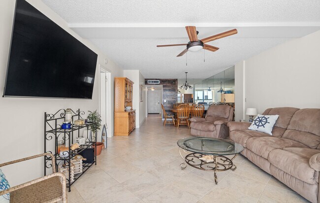 Building Photo - 105 Paradise Harbour Blvd