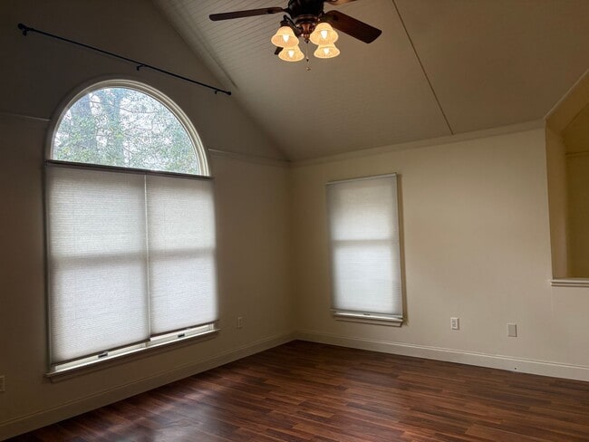 Building Photo - 3 Bedroom 2 Bath Home in Colington